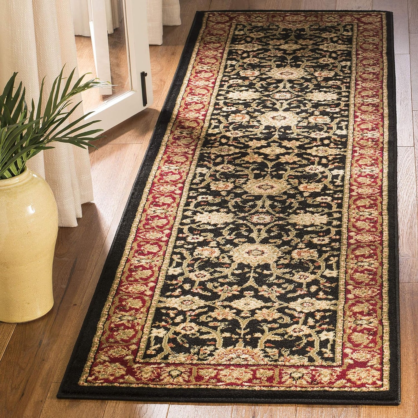 SAFAVIEH Lyndhurst Collection Area Rug - 9' x 12', Ivory & Rust, Traditional Oriental Design, Non-Shedding & Easy Care, Ideal for High Traffic Areas in Living Room, Bedroom (LNH212R)