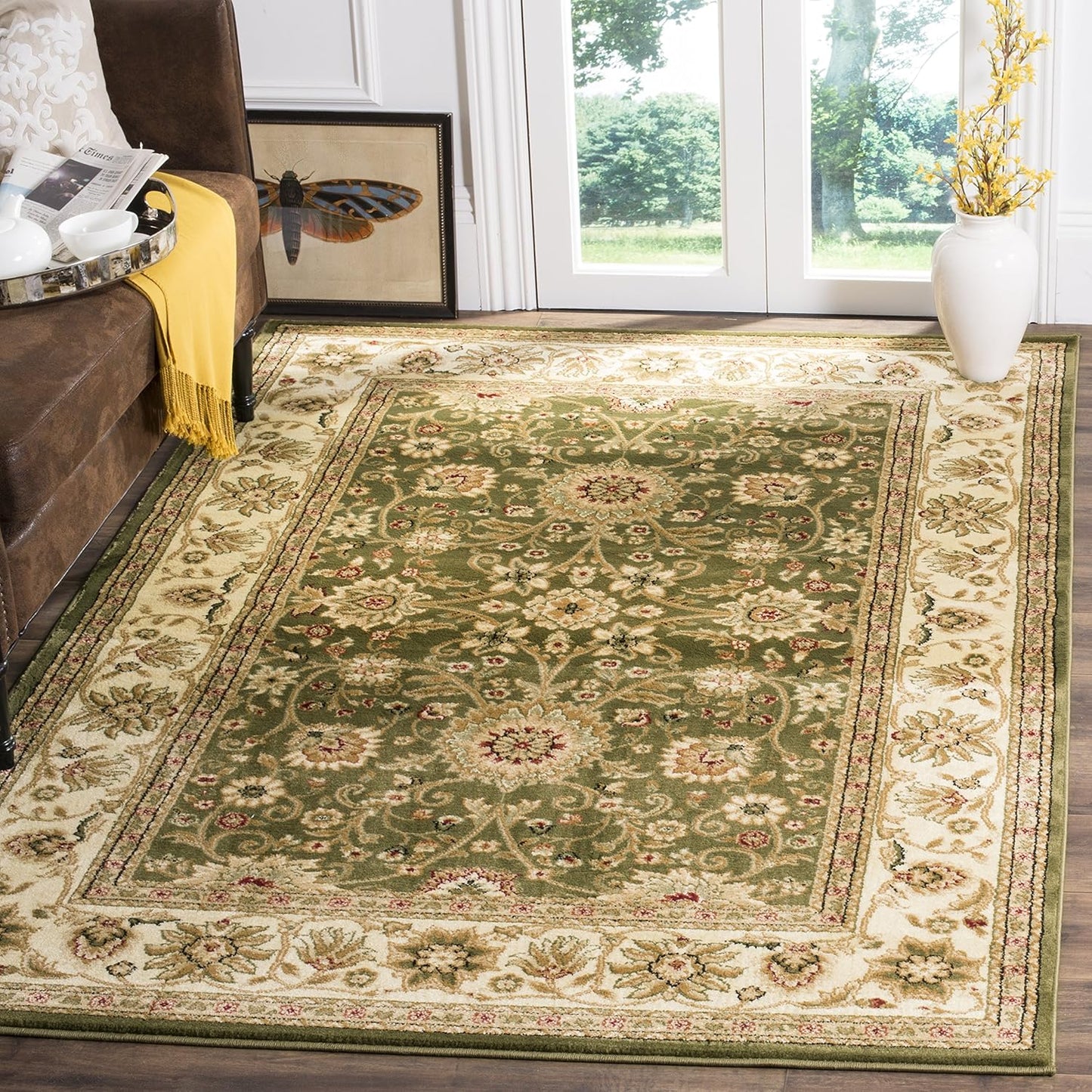 SAFAVIEH Lyndhurst Collection Area Rug - 9' x 12', Ivory & Rust, Traditional Oriental Design, Non-Shedding & Easy Care, Ideal for High Traffic Areas in Living Room, Bedroom (LNH212R)