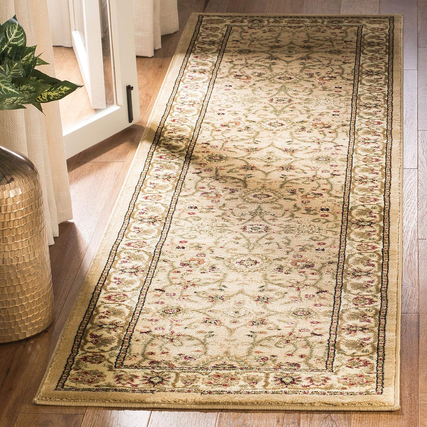 SAFAVIEH Lyndhurst Collection Area Rug - 9' x 12', Ivory & Rust, Traditional Oriental Design, Non-Shedding & Easy Care, Ideal for High Traffic Areas in Living Room, Bedroom (LNH212R)