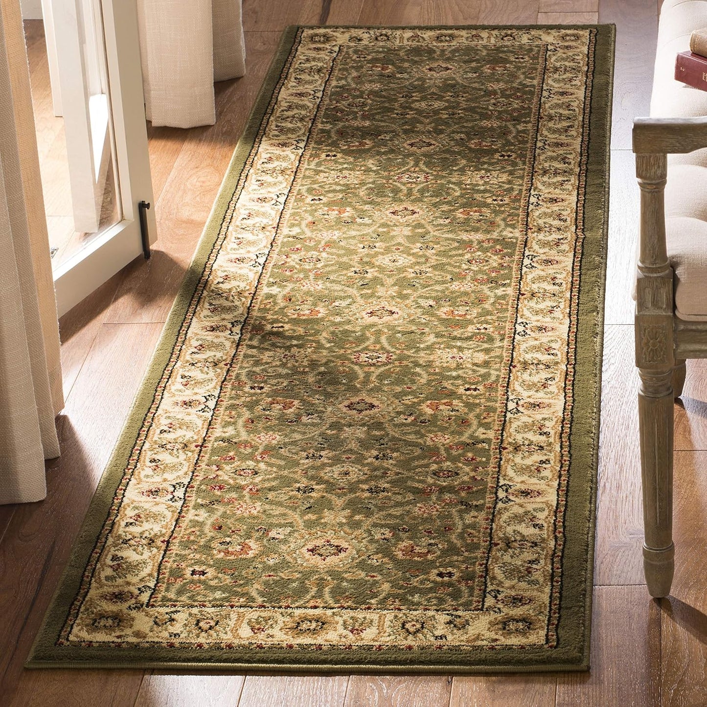 SAFAVIEH Lyndhurst Collection Area Rug - 9' x 12', Ivory & Rust, Traditional Oriental Design, Non-Shedding & Easy Care, Ideal for High Traffic Areas in Living Room, Bedroom (LNH212R)