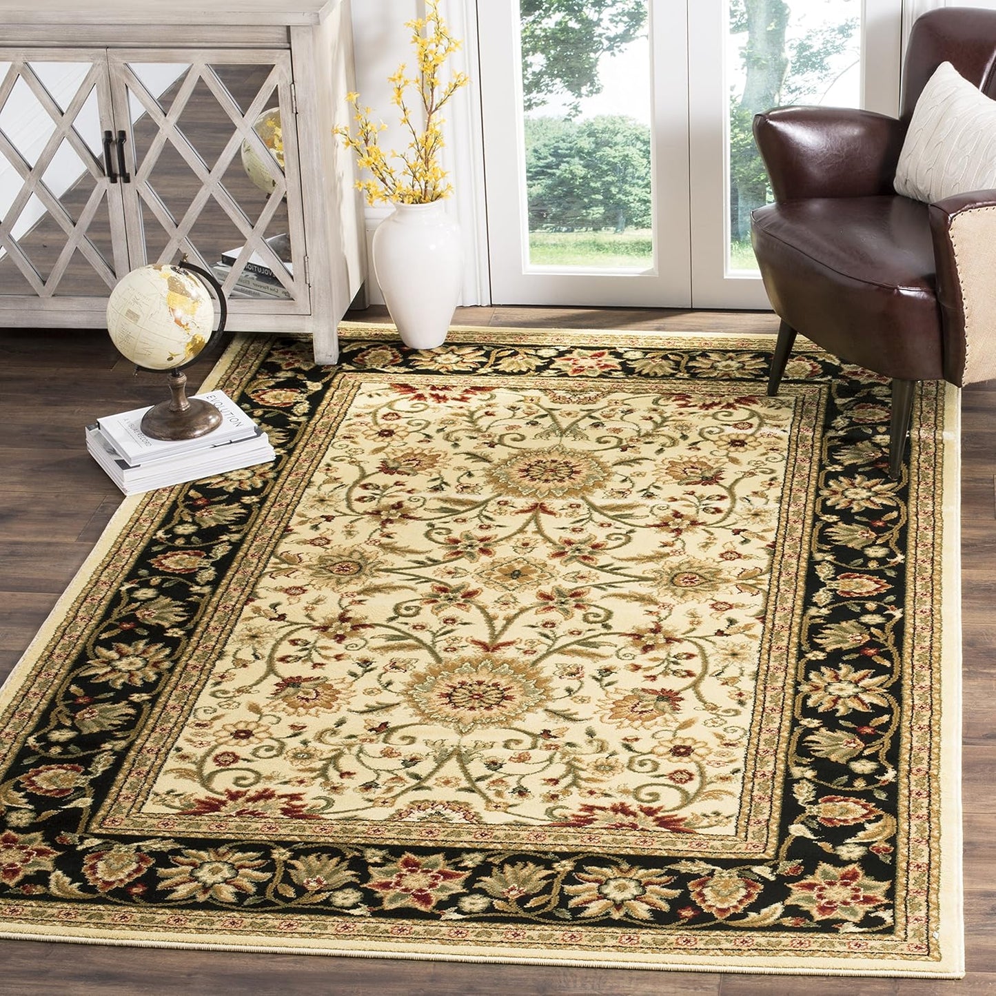SAFAVIEH Lyndhurst Collection Area Rug - 9' x 12', Ivory & Rust, Traditional Oriental Design, Non-Shedding & Easy Care, Ideal for High Traffic Areas in Living Room, Bedroom (LNH212R)