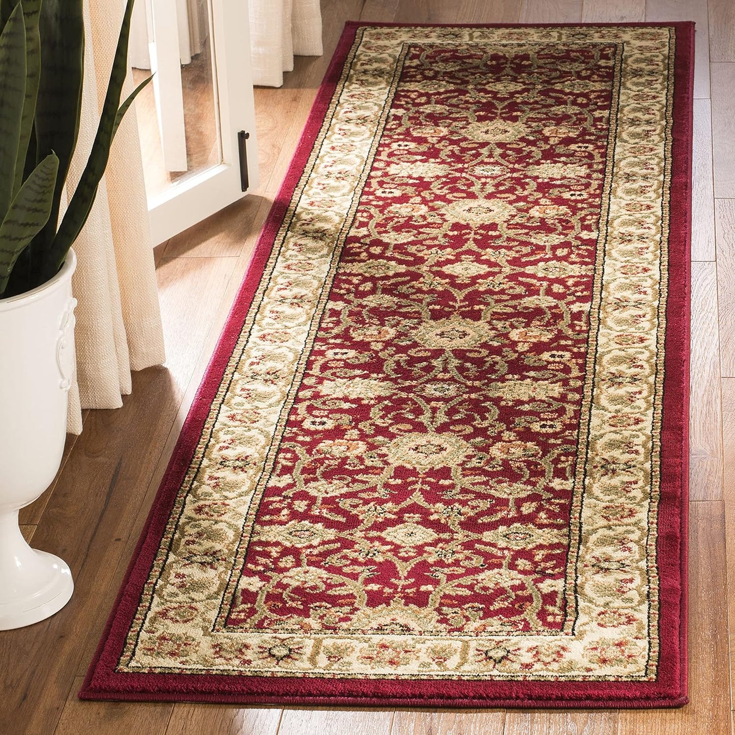 SAFAVIEH Lyndhurst Collection Area Rug - 9' x 12', Ivory & Rust, Traditional Oriental Design, Non-Shedding & Easy Care, Ideal for High Traffic Areas in Living Room, Bedroom (LNH212R)